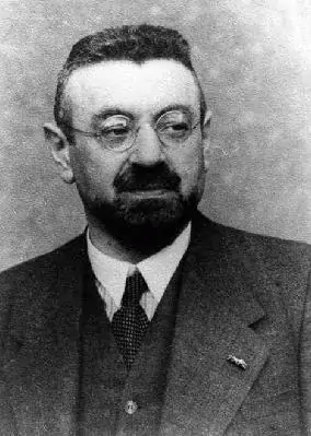 Photograph of Isidore Marx the warden of the Northampton hostel