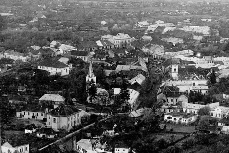 Photograph of City view with the Synagogues