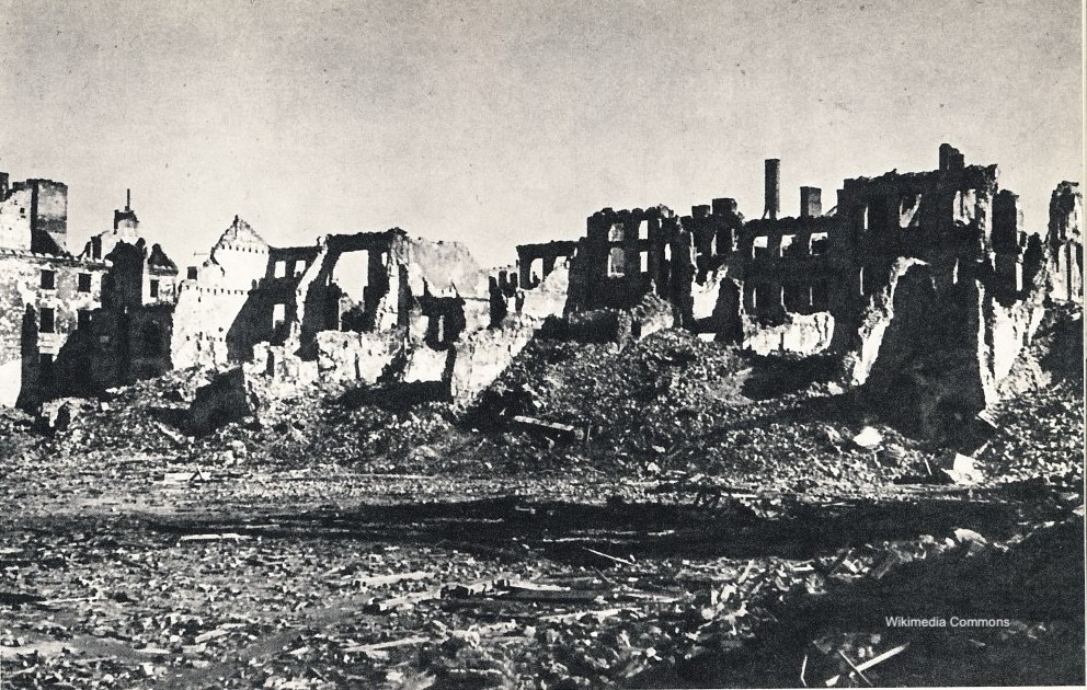 Photograph of Warsaw Old Market Square 1945