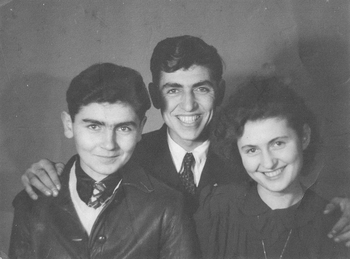 Vrumi, David and Manci reunited in London in 1948.