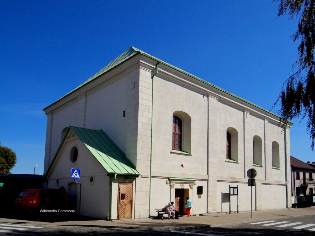 Photograph of Chmielnik Synagogue