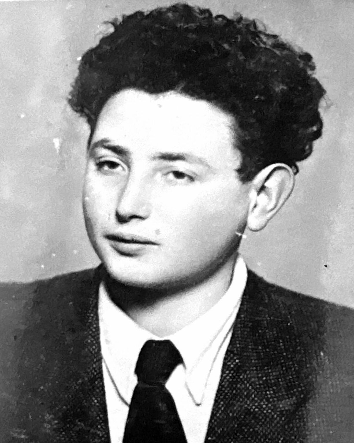 Mendel Rosenberg in Millisle 1946