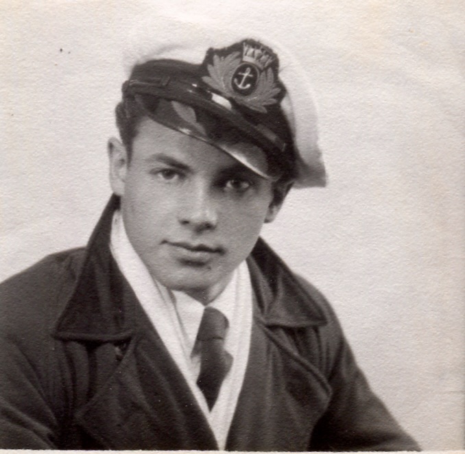 Photograph of Motek Lewkowicz