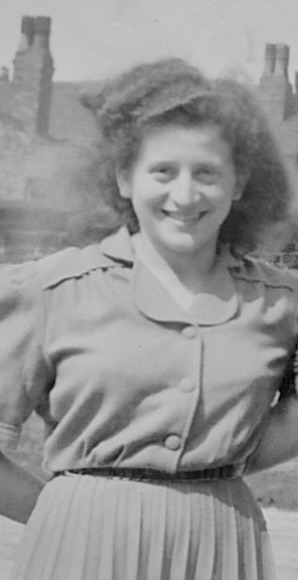 Photograph of Bluma Wurzel Urbas in Manchester in 1945.