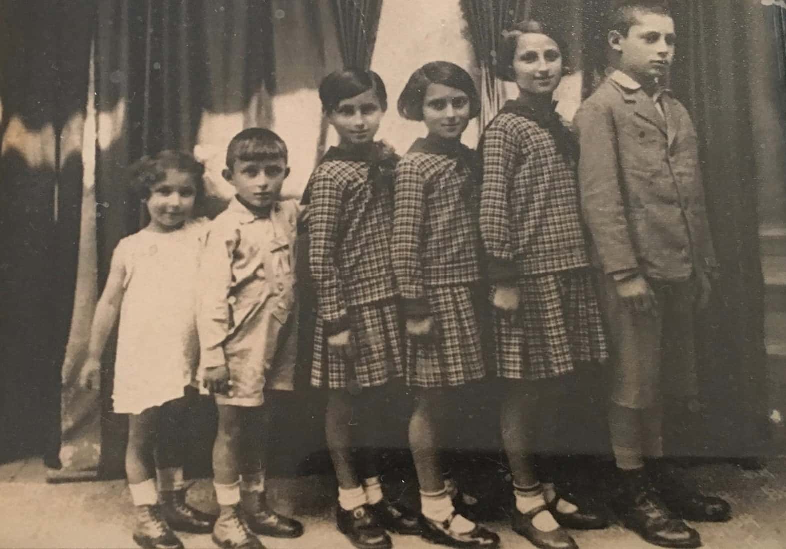 Photograph of the Stern family before World War II.