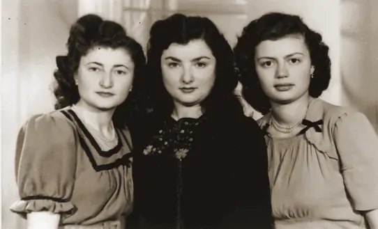Photohraph of Right-to-left: Irene Mermelstein, Helen Slomowitz and Erika Vermes.
