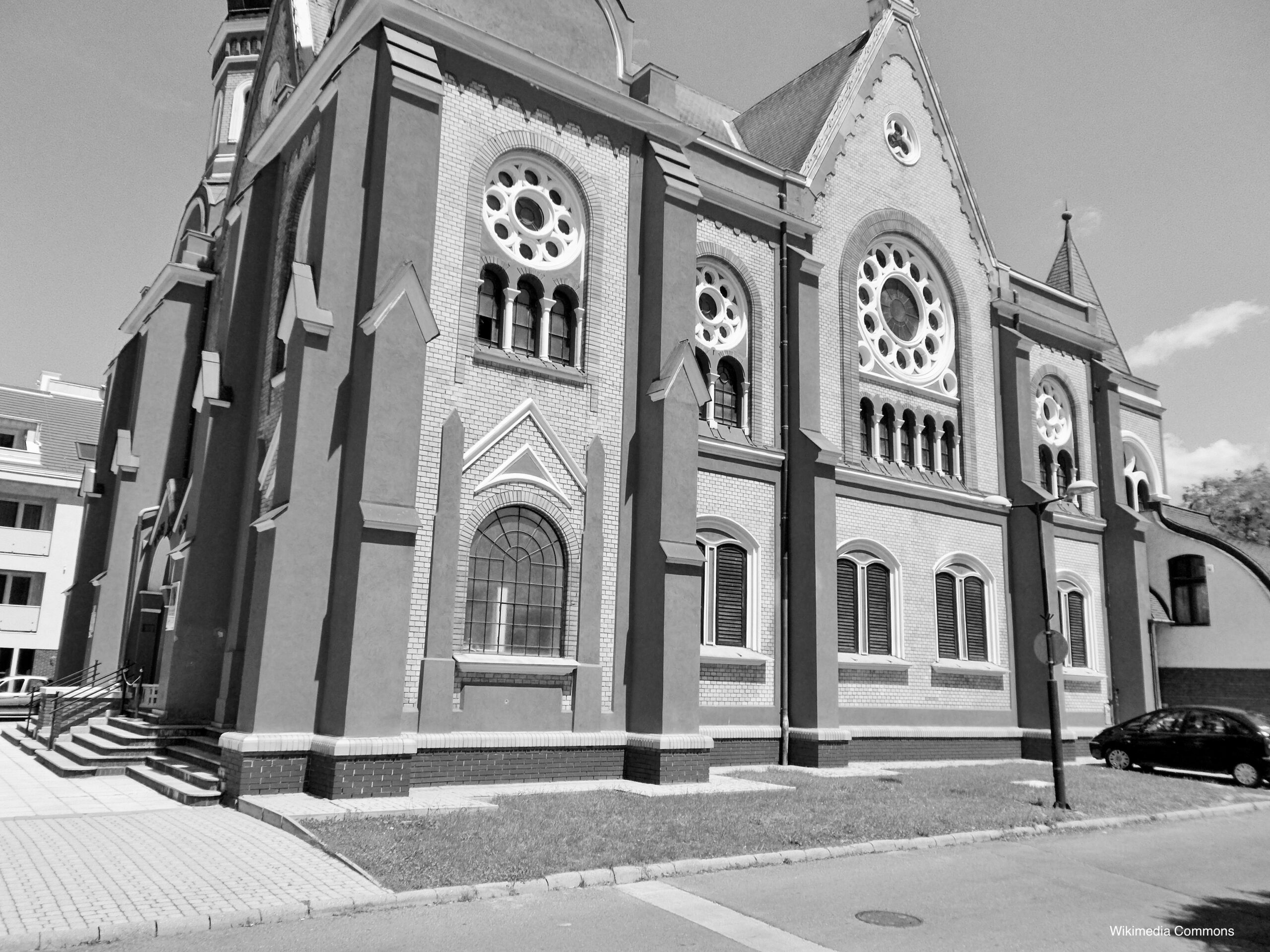Photograph of the synagogue in Zalaegerszegi.