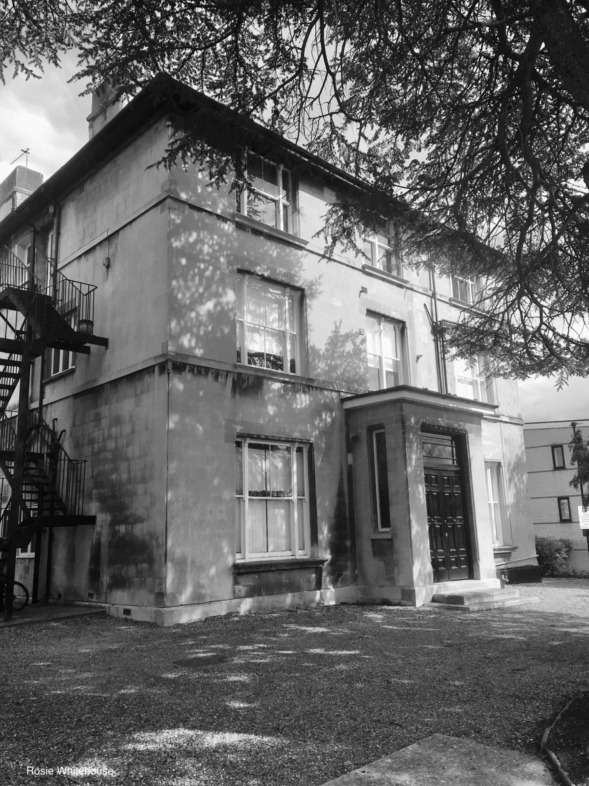 Photograph of The Lingfield hostel.