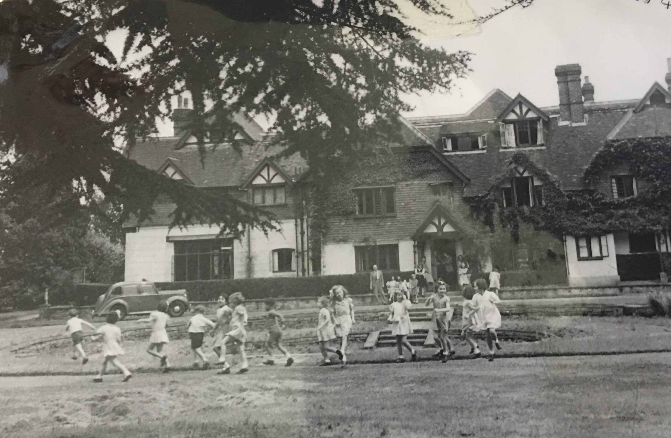 Photogrpah of Weir Courtney hostel.