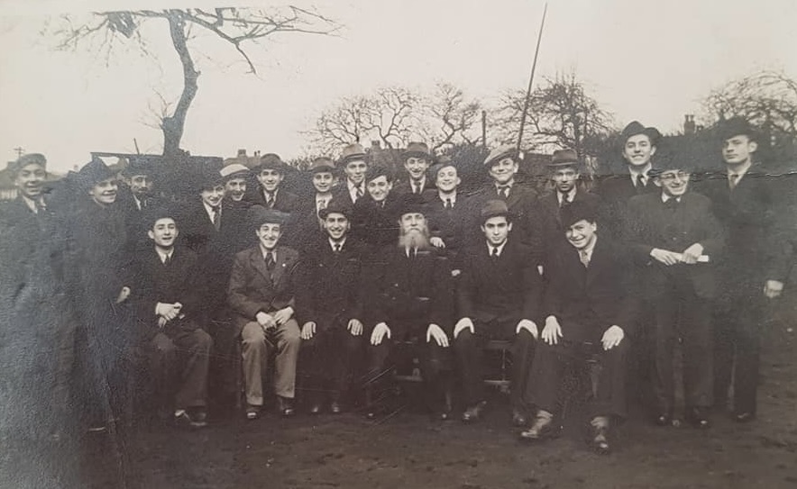 Photograph of the Wellington St hostel.