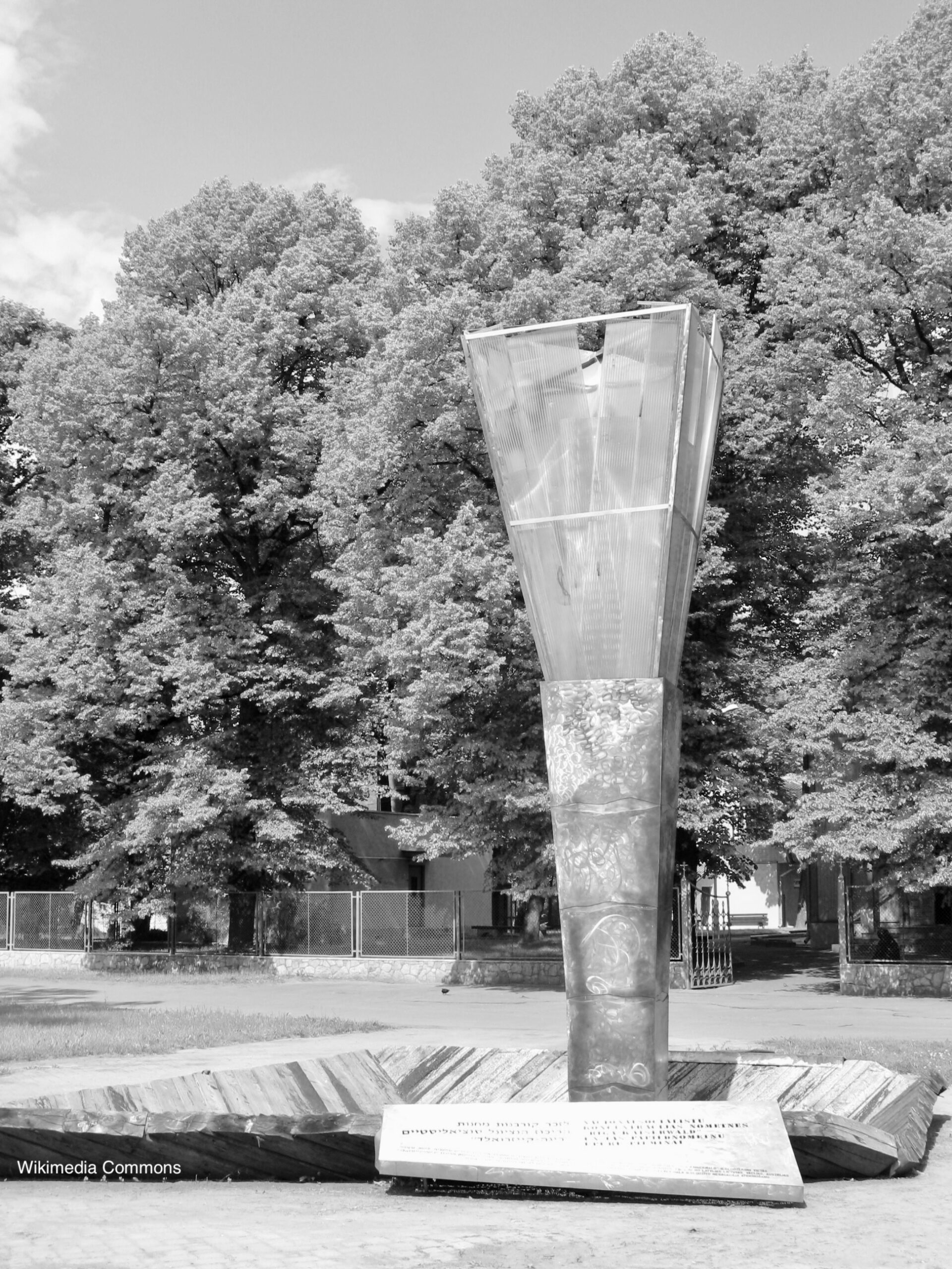 Photograph of the Kaiserwald memorial.