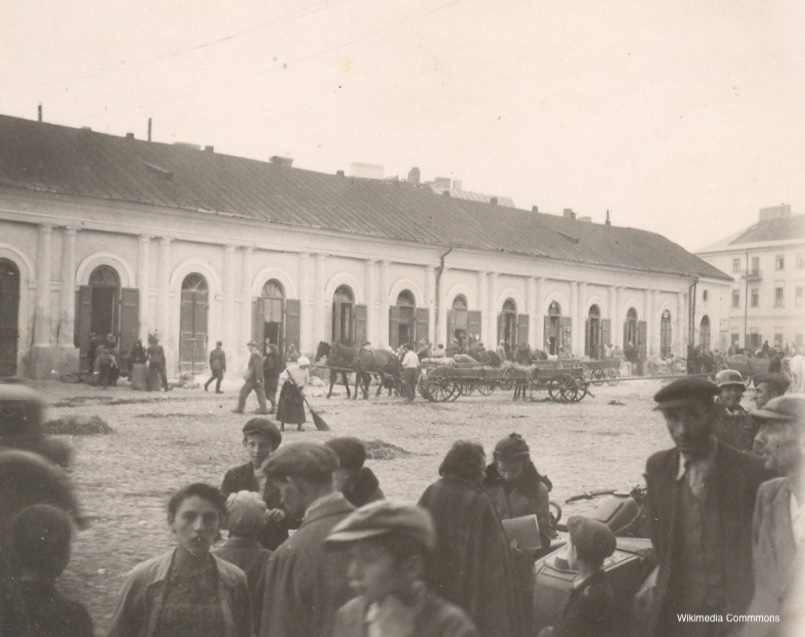Photograph of the Walowa, the Jewish quarter.