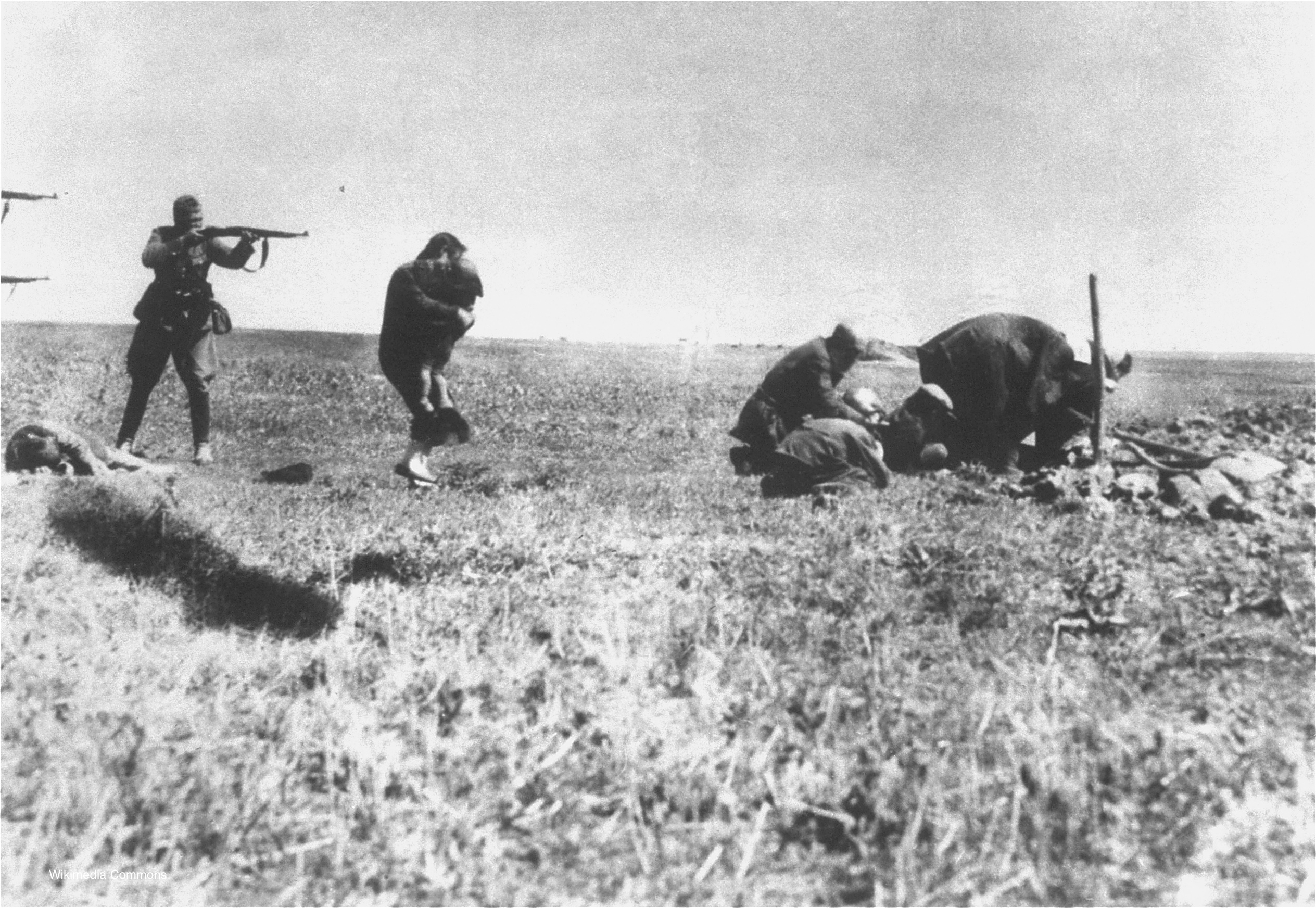Photograph of an Einsatzgruppen murder Jews in Ivanhorod, Ukraine, 1942.