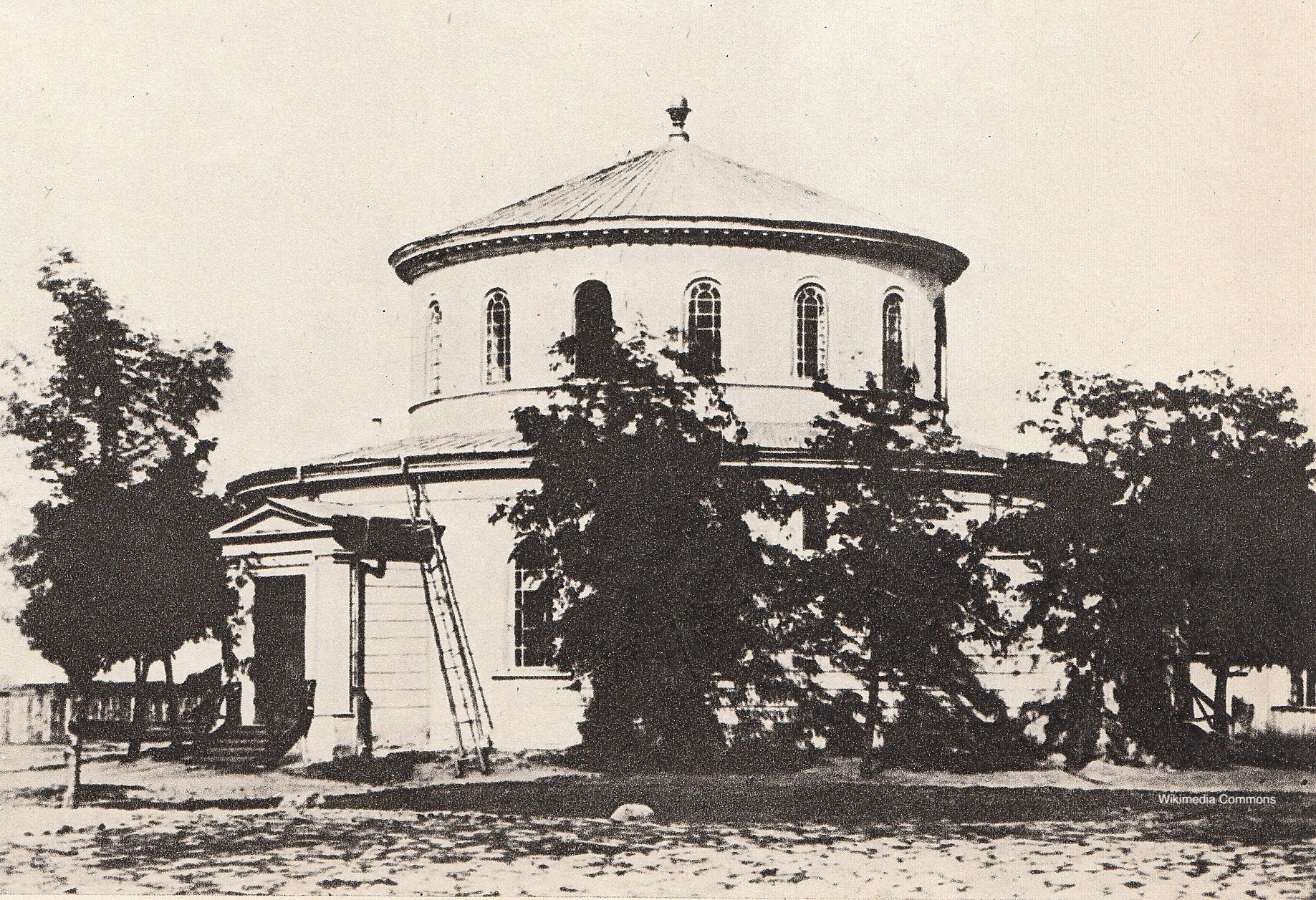 Old photograph of Praska Synagogue.