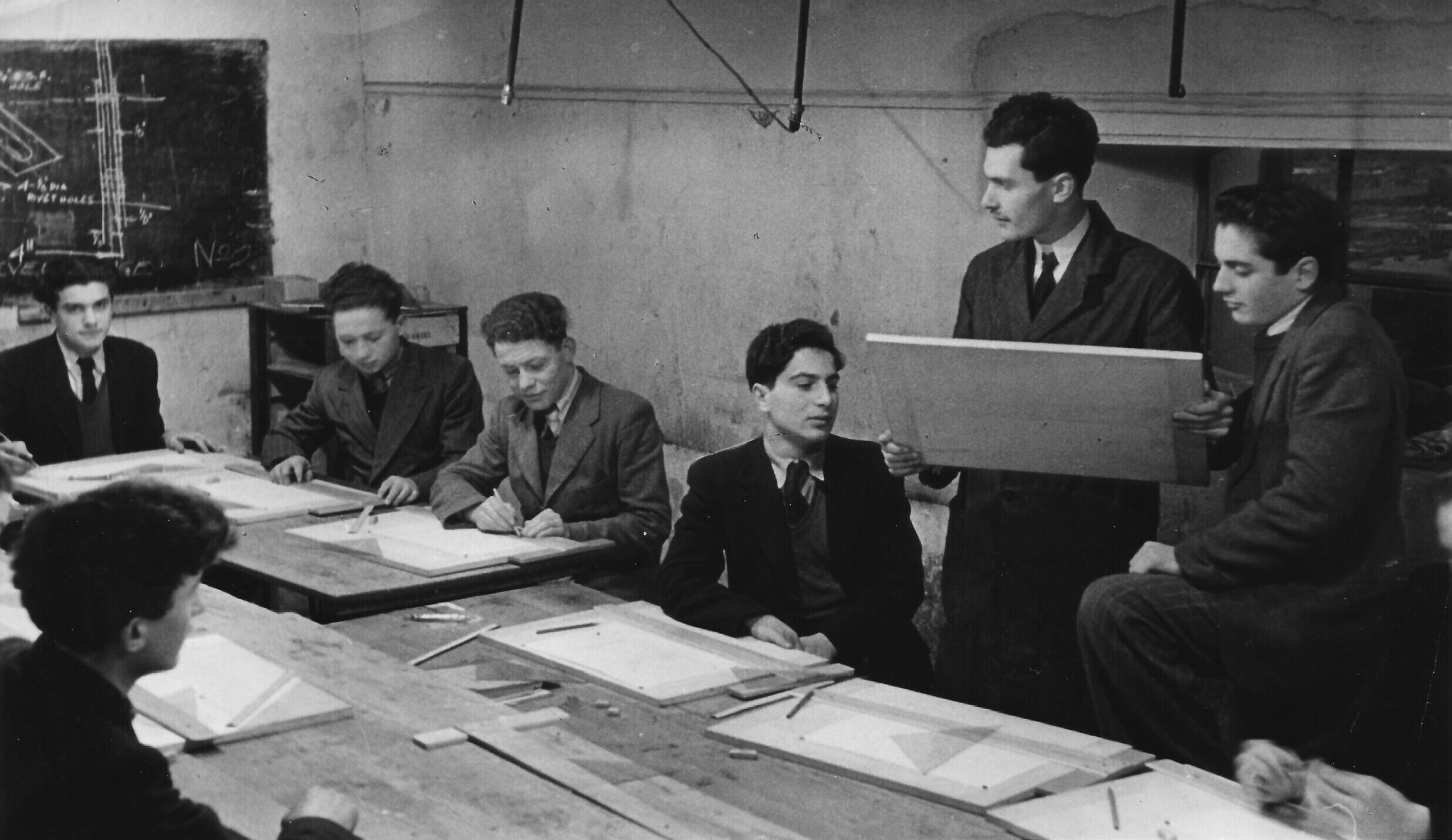 Photograph of an ORT Class (London, England)