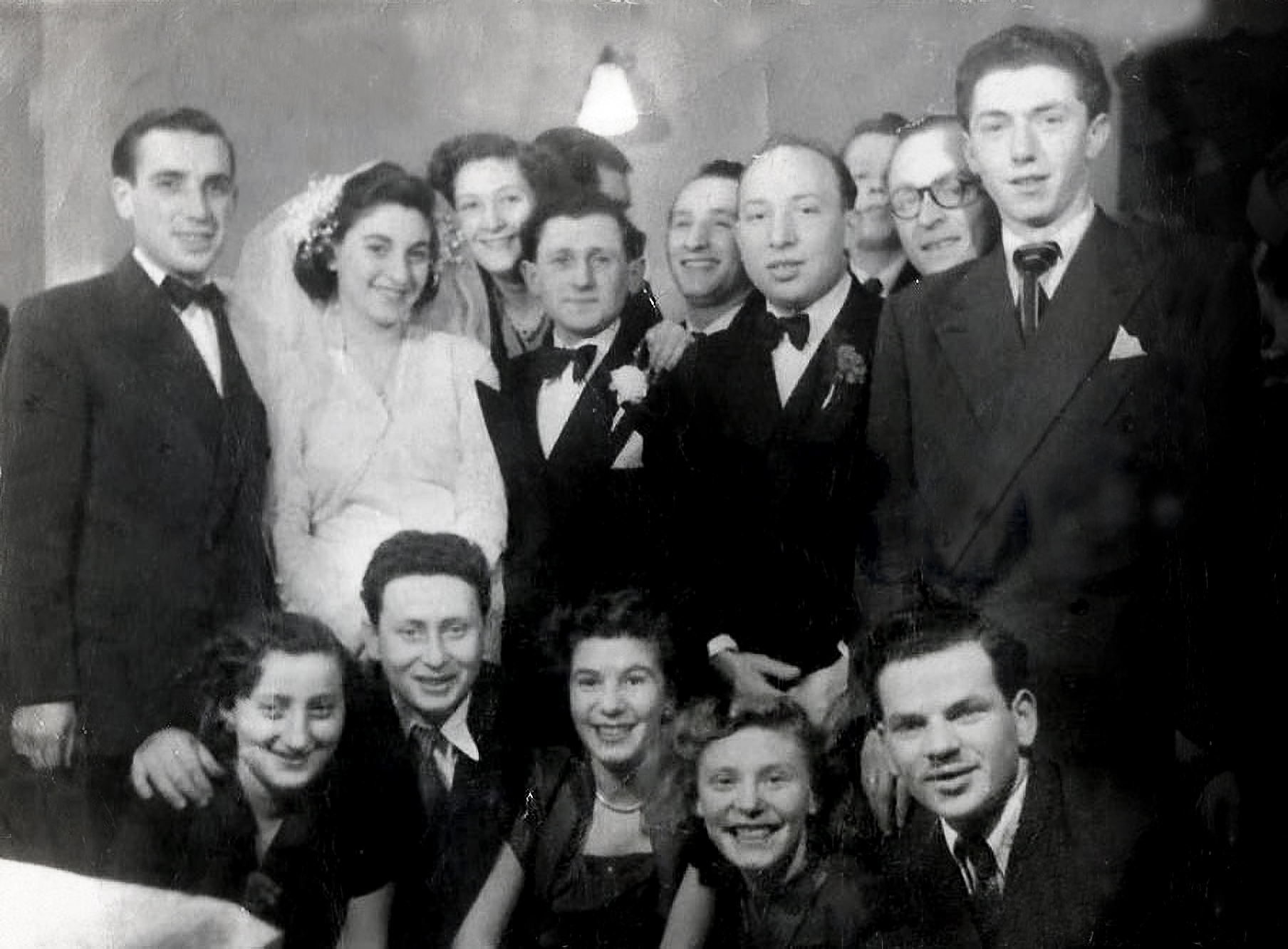 Photograph of Alf Kirszberg, Betty & Charlie Lewkowicz, Moishe Nurtman, Doreen & Harry Wajchendler, Anna & David Turek
