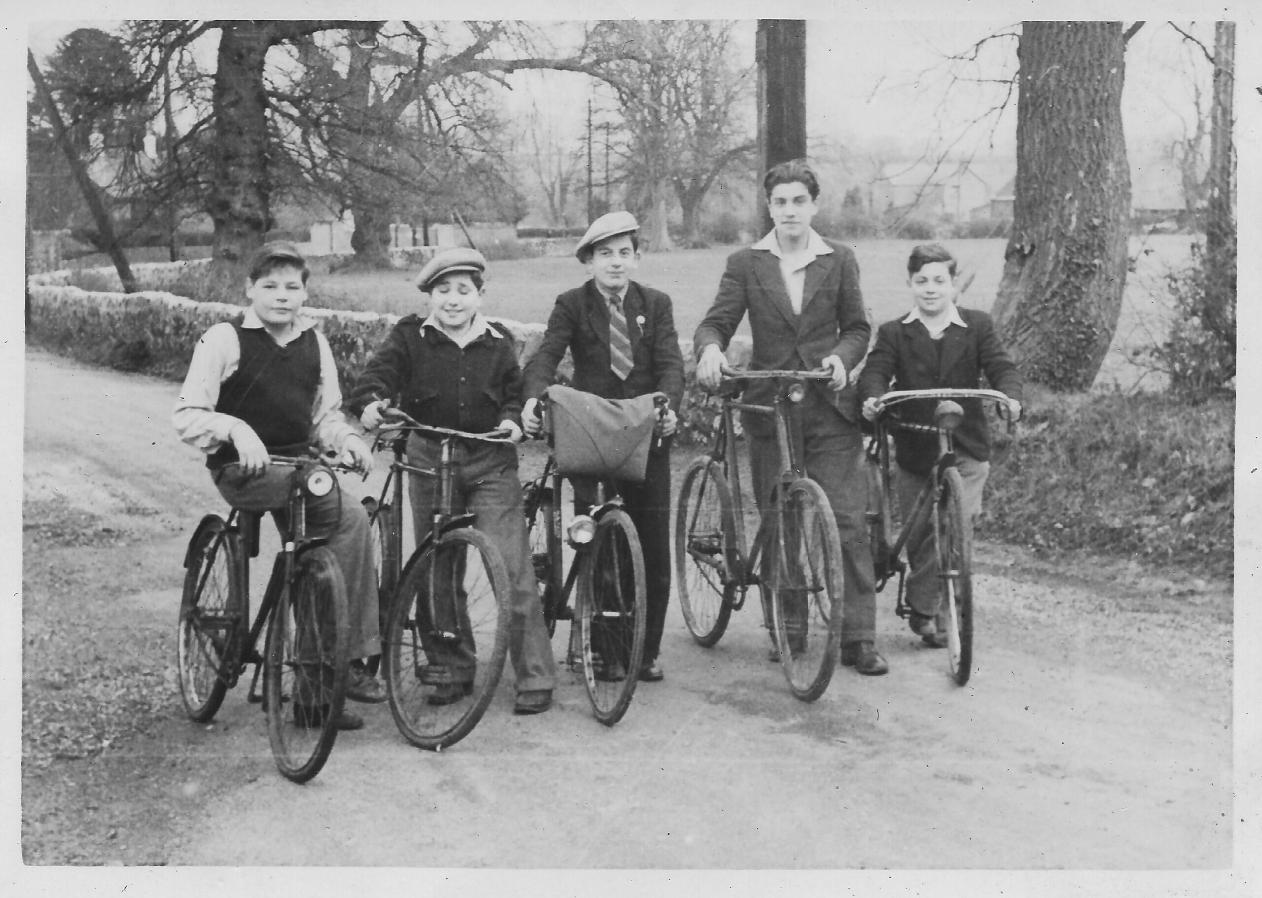 Photograph of Benek Englard, first left, Herman Rosenblatt, 2nd from right and friends, Ascot 1945.