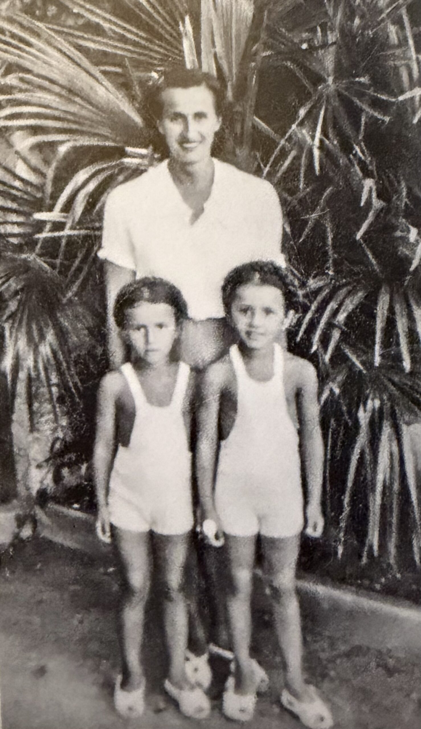 Mira Bucci and her daughters.